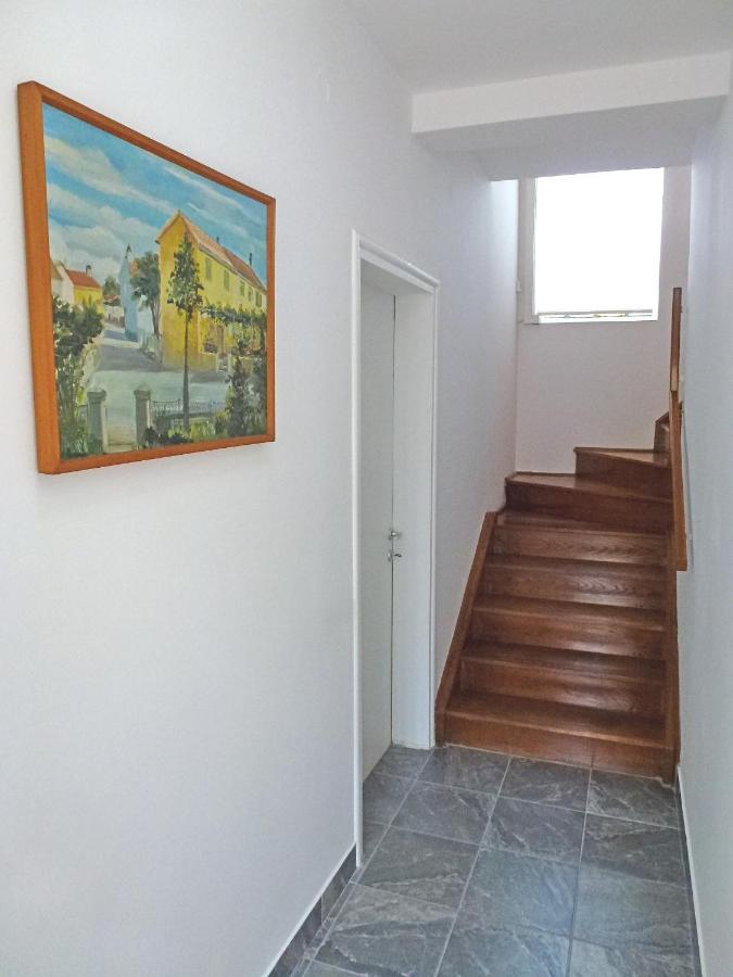 Apartment Ruza Njivice Bagian luar foto
